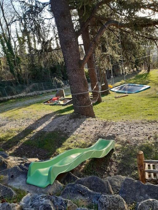 Micro Maison Bois / Tiny House Au Calme Crest Dış mekan fotoğraf